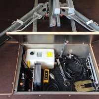 Komplette Technik für Ausziehdeichsel in der Werkzeugkiste untergebracht